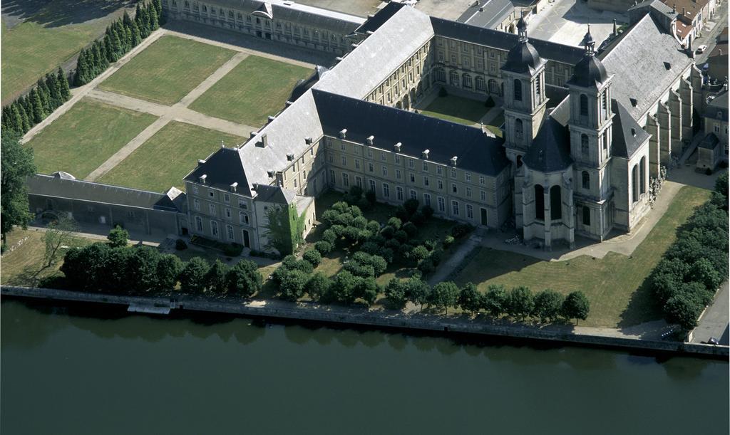 Hotel De L'Abbaye Des Premontres Понт-а-Муссон Экстерьер фото