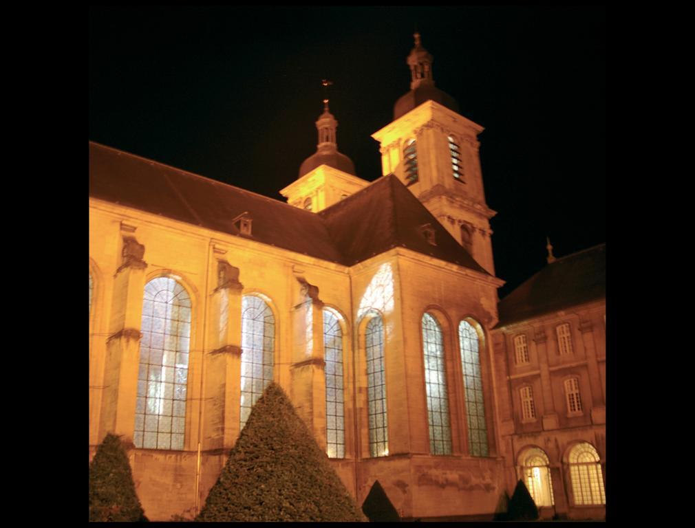 Hotel De L'Abbaye Des Premontres Понт-а-Муссон Экстерьер фото